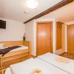 Kleine Bio Tiefenbach Hotel