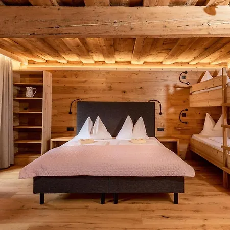 Hotel Kleine Bio Tiefenbach *