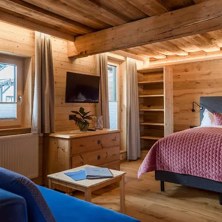Kleine Bio Tiefenbach Otel *