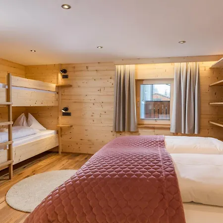 Kleine Bio Tiefenbach Otel *