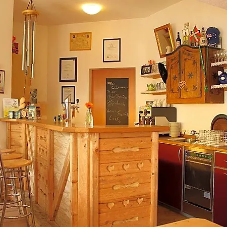 Kleine Bio Tiefenbach Otel *