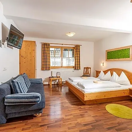 Kleine Bio Tiefenbach Otel