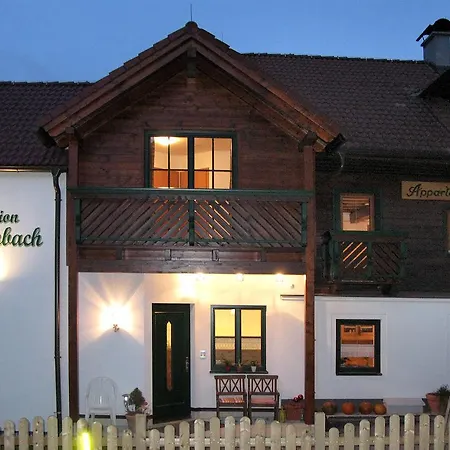 Hotel Kleine Bio Tiefenbach *