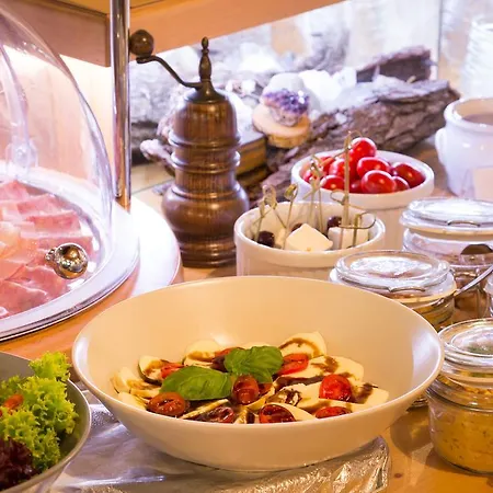 Hotel Kleine Bio Tiefenbach *