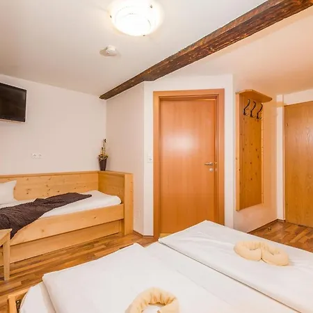 Kleine Bio Tiefenbach Hotel