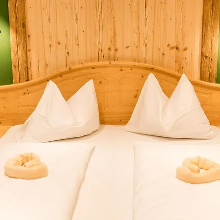 Kleine Bio Tiefenbach Hotel
