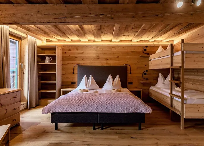 Kleine Bio Tiefenbach Hotel *