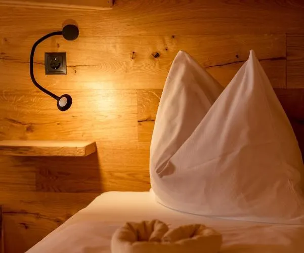 Hotel Kleine Bio Tiefenbach *