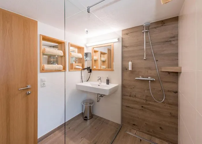 Hotel Kleine Bio Tiefenbach *