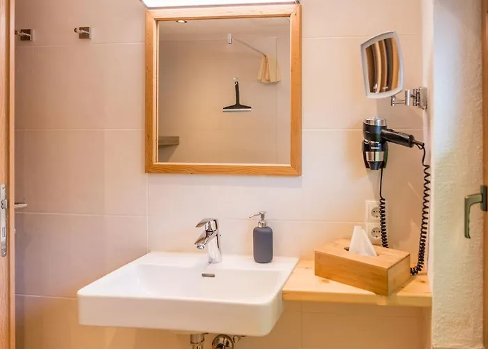 Hotel Kleine Bio Tiefenbach