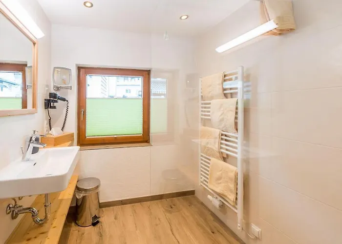 Hotel Kleine Bio Tiefenbach *